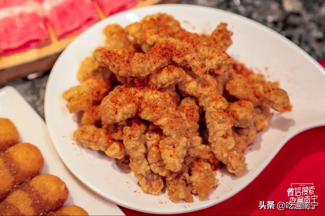 南宁这家武侠风火锅，专吃地道的川味牛油锅