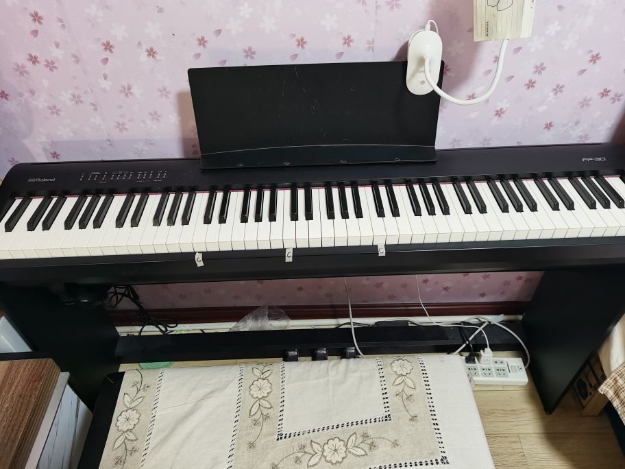 电子琴多少钱一台，双排和61键电子琴多少钱一台？