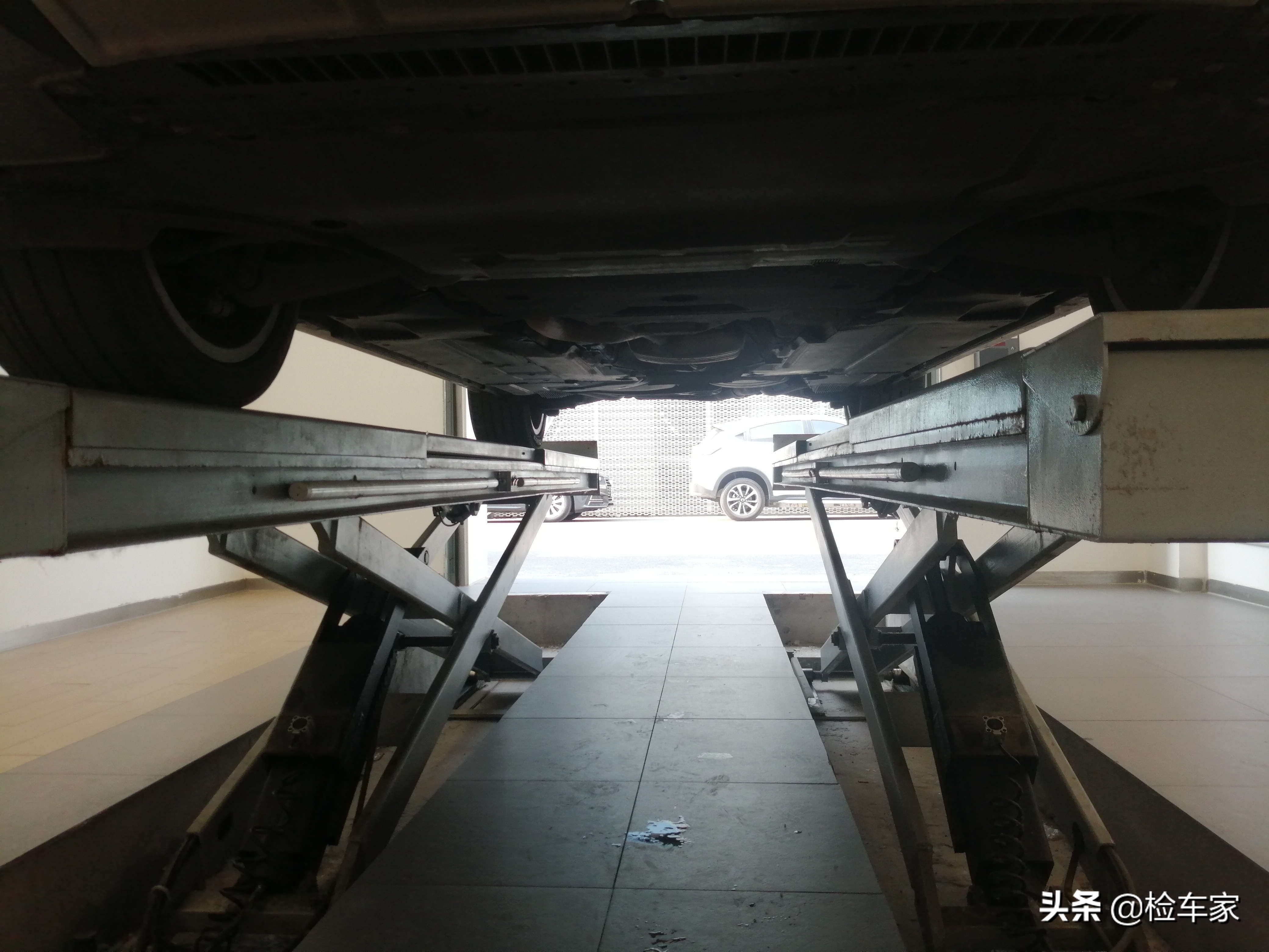 2014款奥迪A4旅行版，六年贬值30万，网友：自驾远行好选择