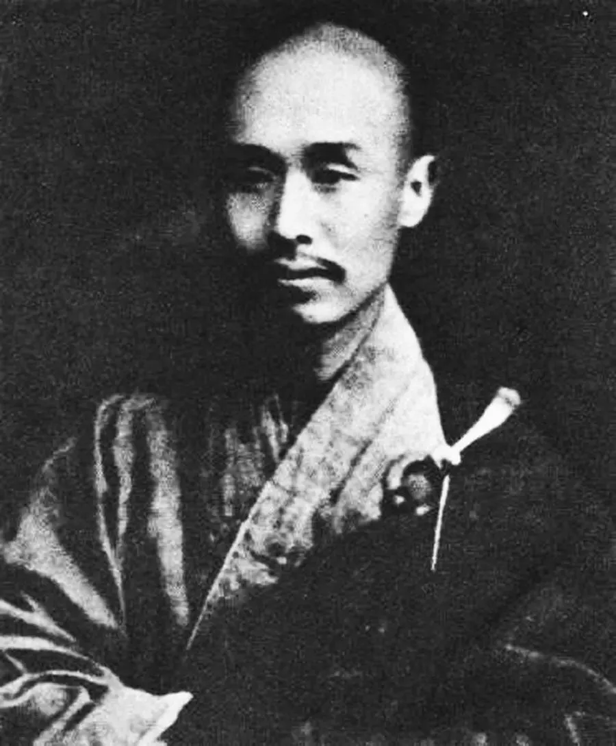 李叔同剃发成为弘一法师的真实原因,学生丰子恺用3句话说明白了