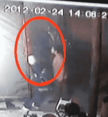 娱乐圈的8大“海岩男郎”，年轻时个个丰神俊朗，气宇不凡