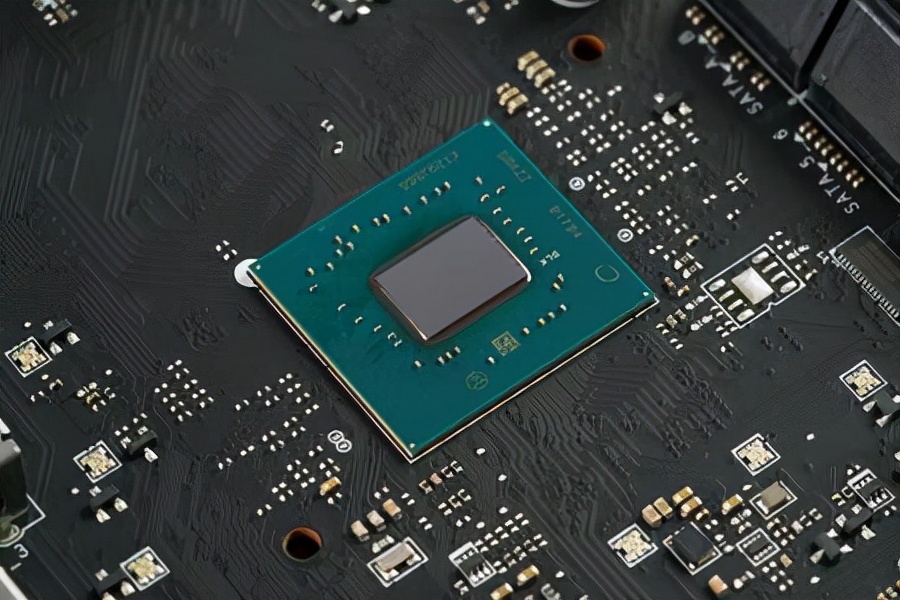 微星MPG Z690 CARBON WIFI暗黑主板评测：全面进化的暗黑之龙