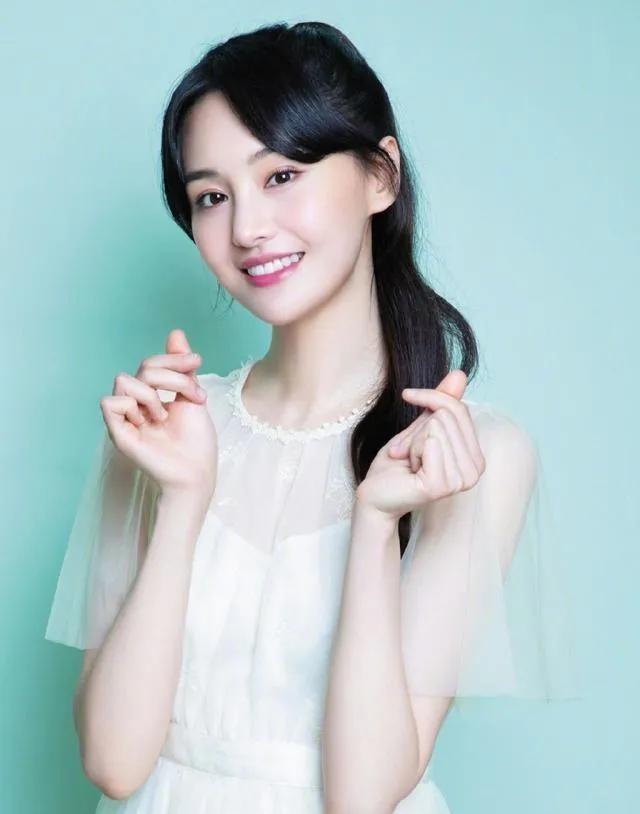 郑爽:狠甩"霸总"张翰,和才子胡彦斌闹掰,却栽在素人渣男手里