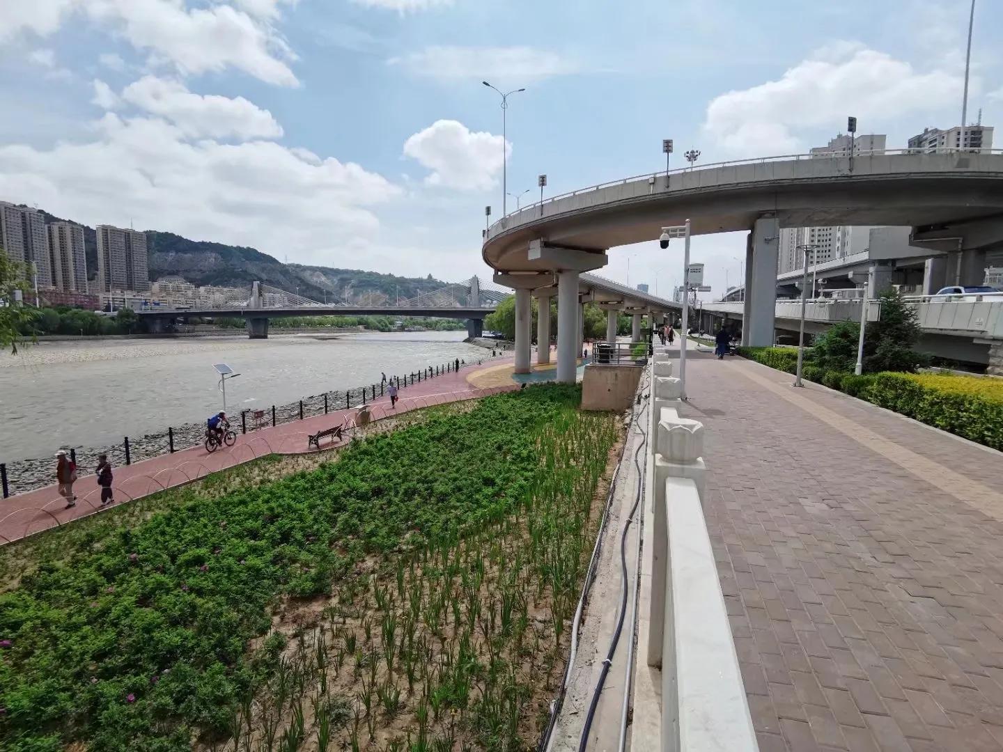 黄河桥上看兰州，一城山水半城桥＿说说兰州的黄河桥（五）