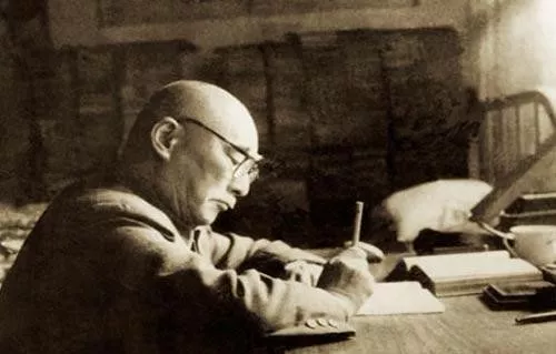 湖北这所高校“太壕”了！每年给学生“发钱”近2000万！