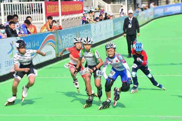 江苏南通一轮滑培训机构撤场，涉及十几万学费，各位家长要注意