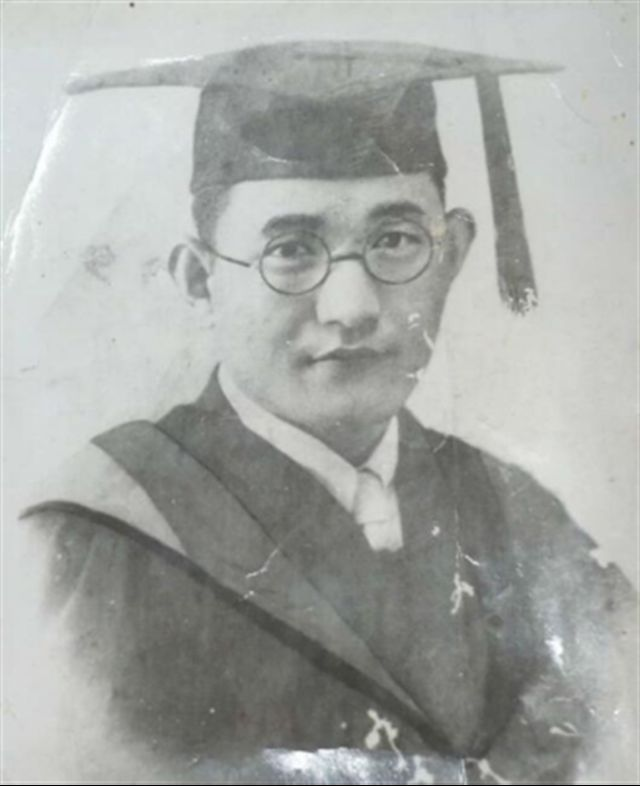 延安自然科学院（妇产科主任金茂岳为江青接生）