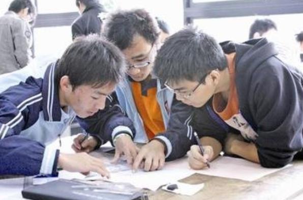 “专科生”算是大学生吗？多数人不清楚，专科生和本科生的区别