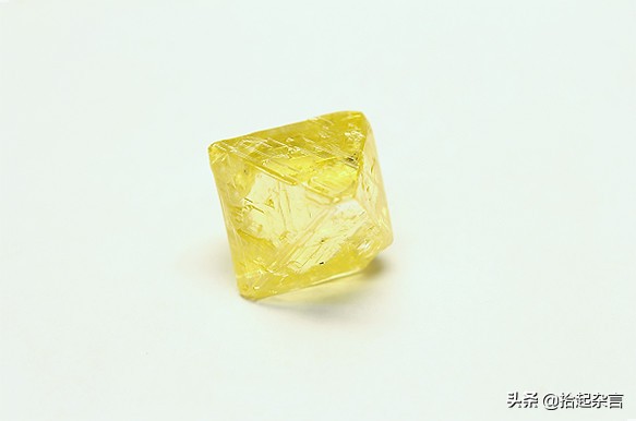 俄罗斯一家矿场发现了一颗独特的大而完美的黄色钻石