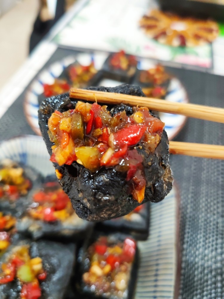 爱吃臭豆腐的要收藏，这酱汁配方价值600元，学会了可以自己摆摊