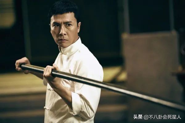 香港武打明星(6位运动员出身的武打演员，李连杰吴京是影帝，赵文卓越混越差)