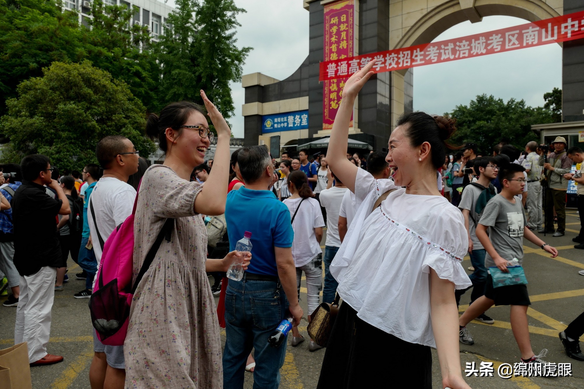 ​绵阳700分+牛人全省1/5，600分+优生全省1/3！高考照耀绵阳奋斗