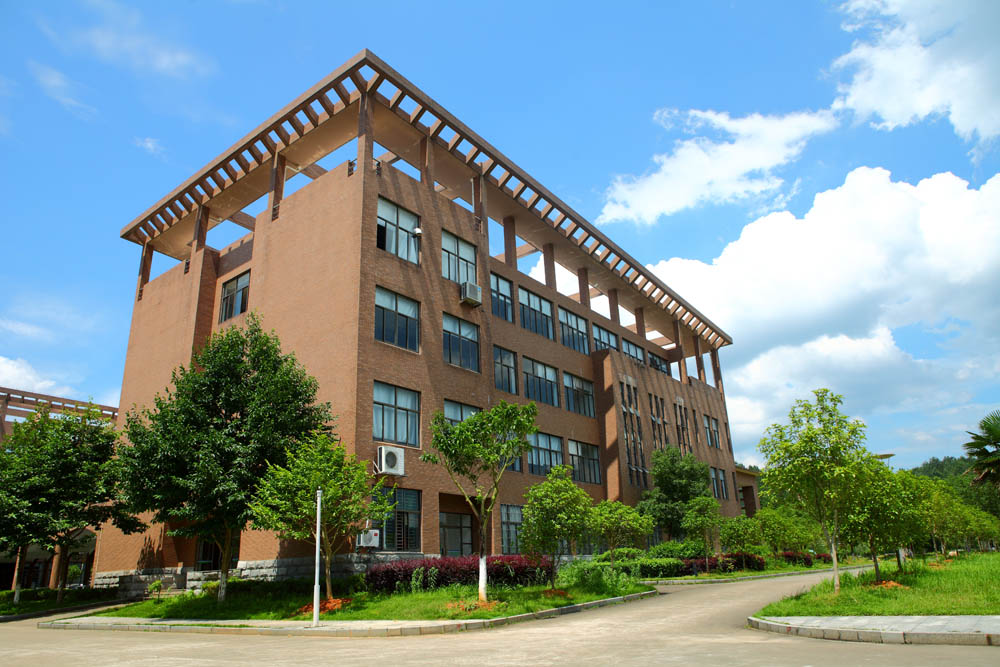 请收藏：景德镇陶瓷大学2021年艺术类本科提前批次录取分数线发布