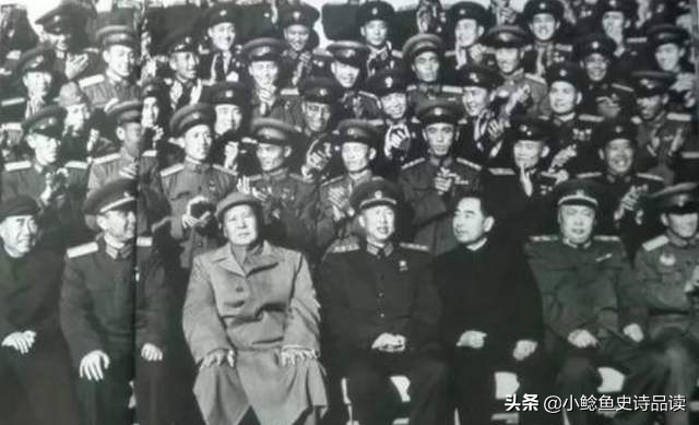 黄埔军校出身开国将帅中获元帅大将上将中将少将军衔人数与名录