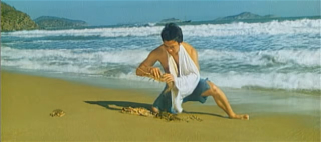 80年代经典动作片：一打黑沙掌就重影，一踢鸳鸯腿就在地上画圈
