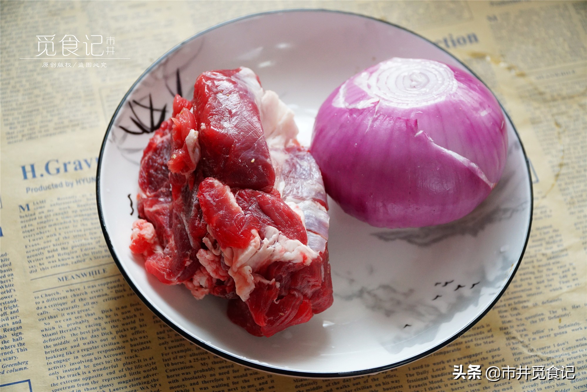 炒牛肉直接下鍋就錯了，容易炒老，用它拌一拌，怎么炒都滑嫩鮮美