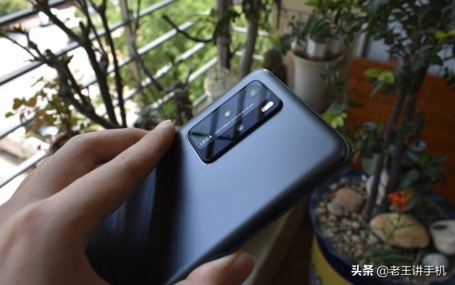 华为手机也分等级！牢记这几个系列，买手机时绝不吃亏