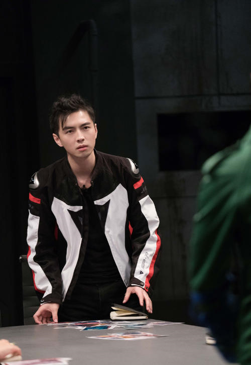 南大学霸一站到底六连冠，还能跳街舞写影评，妈妈：了解孩子兴趣