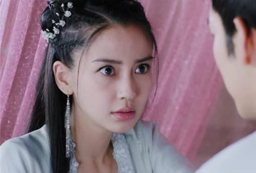 杨颖和李晨的共同点：情侣纹身、前任风波、精准的职业观