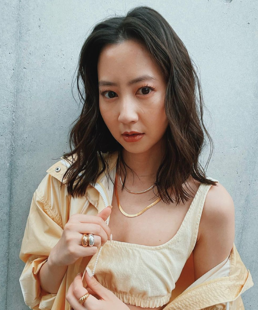 河北麻友子 超迷你的私服照 让人吃惊的声音 身材出众 天天看点