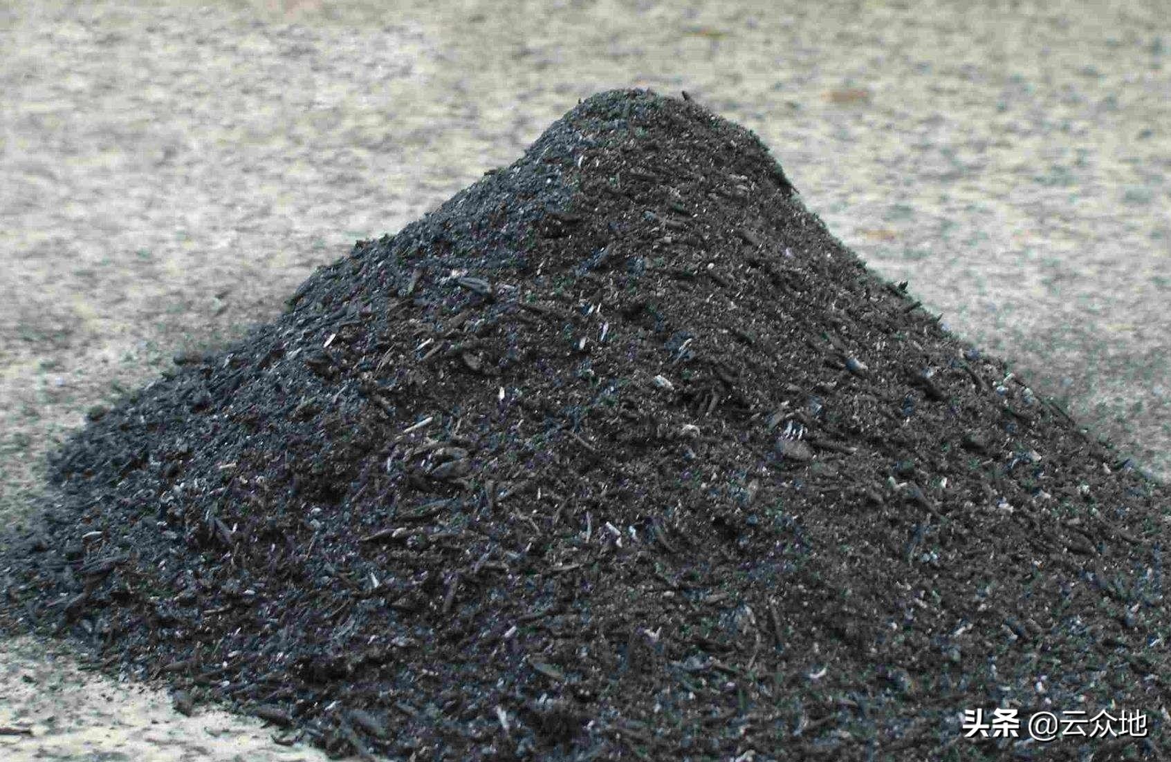 草木灰种菜好处多,但用生活垃圾(塑料)烧成灰不适合种菜