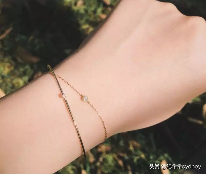 这5个小众轻奢又貌美的首饰品牌，通勤约会两不误！