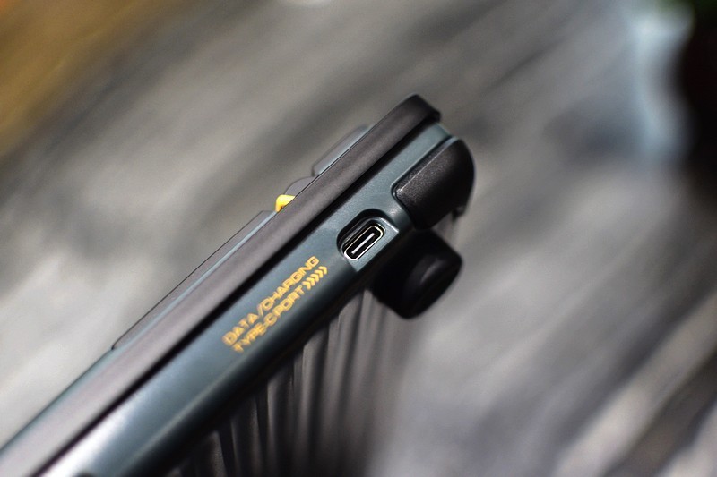 个性十足 与众不同 Lofree洛斐小浪蓝牙机械键盘