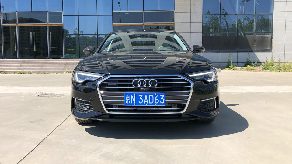 试驾全新奥迪A6L：它的特点是沉稳还是舒适？