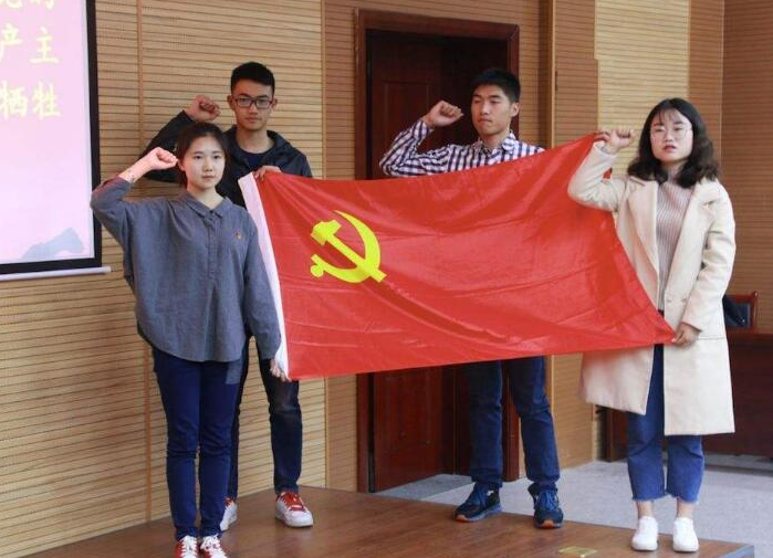 大学入党好入吗（大学期间入党优势显而易见）