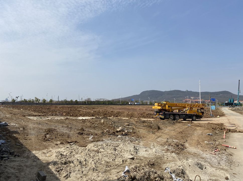 实探江宁大学城六大纯新盘！地价1.4-2.2万/㎡，站岗近4年的地王