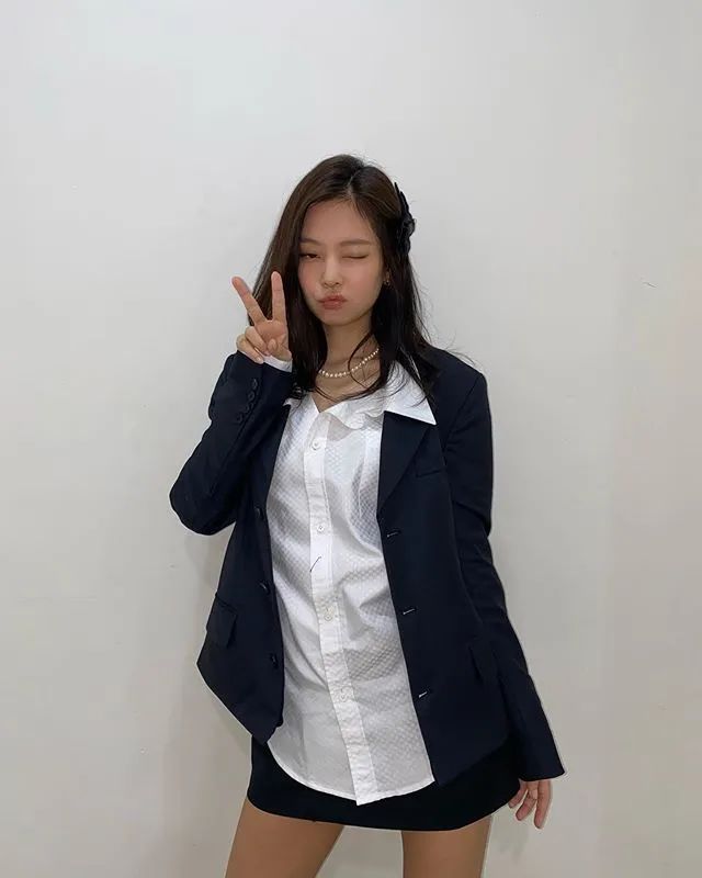 最美的初秋穿搭：裙装+外套！你 get到了吗