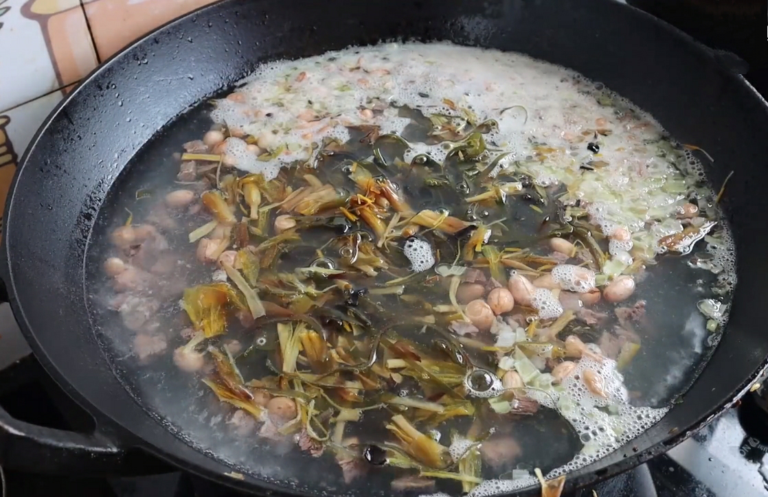 胡辣汤的食材都有哪些（教你胡辣汤的详细配方）