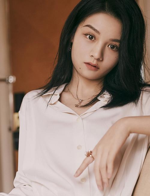 那些拿下“蓝血”代言的女明星们