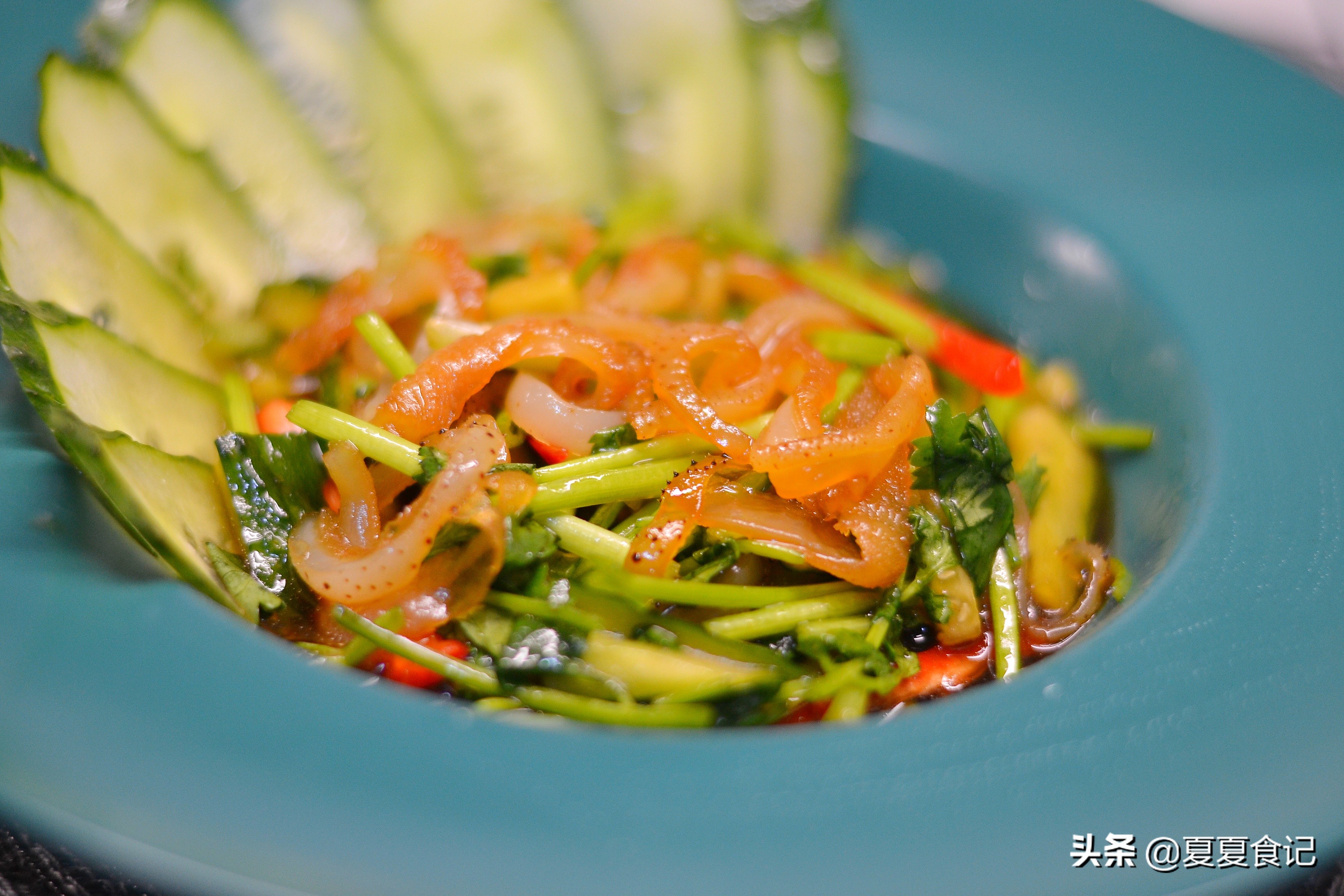 海蜇冷冻还是冷藏(凉拌海蜇丝,清爽脆嫩,开胃下饭,做法简单,只需拌一