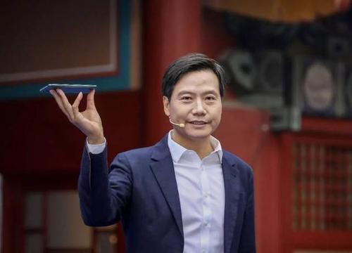 回顾商界大佬们的高考：马化腾739分，雷军近700，马云最励志