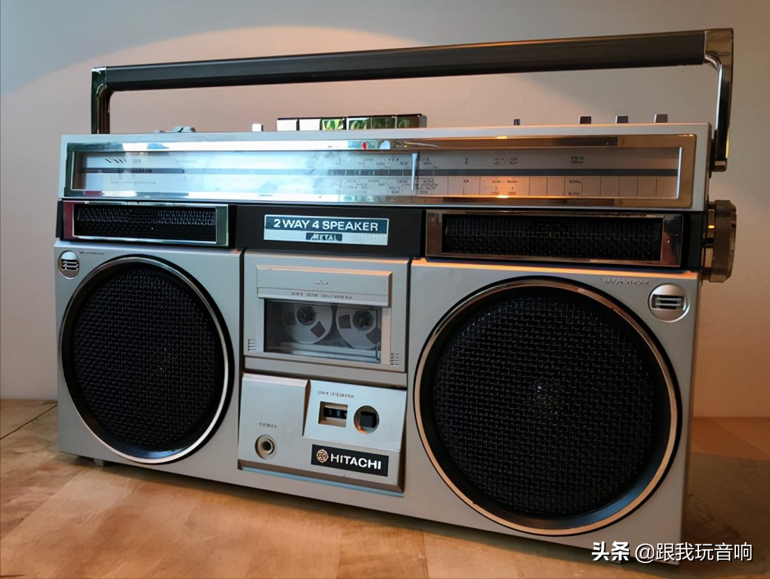 介绍一款日本进口的Hitachi TRK-7250E 便携式收音机-盒式录音机