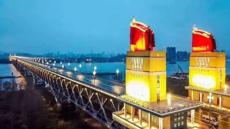 南京高铁长江大桥图片