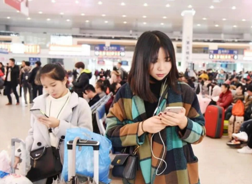 多所高校下发通知，“国庆放假天数”有调整，学生们表示支持