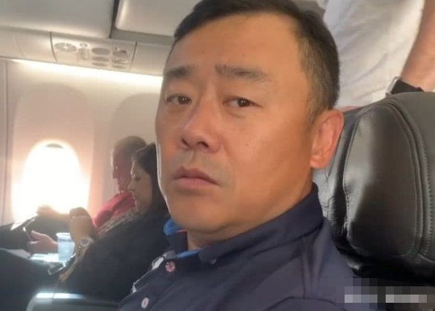 周立波从一夜成名到身败名裂，你以为自作自受？其实背后隐藏秘密