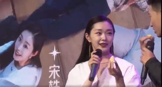 明星怎么美白保养皮肤（女明星美白方法揭秘）