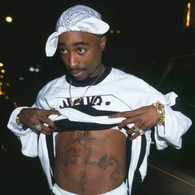 2pac死亡之谜（嘻哈之神2Pac被枪杀案）