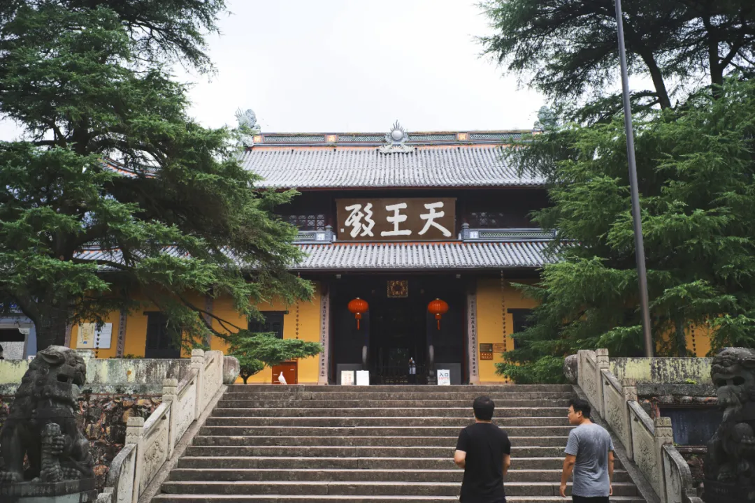 别再说什么小京都了,宁波这些寺庙来打脸了