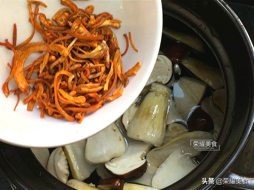 巴西食用菌姬松茸,营养价值跟松茸相媲美,做广式滋补汤的好食材