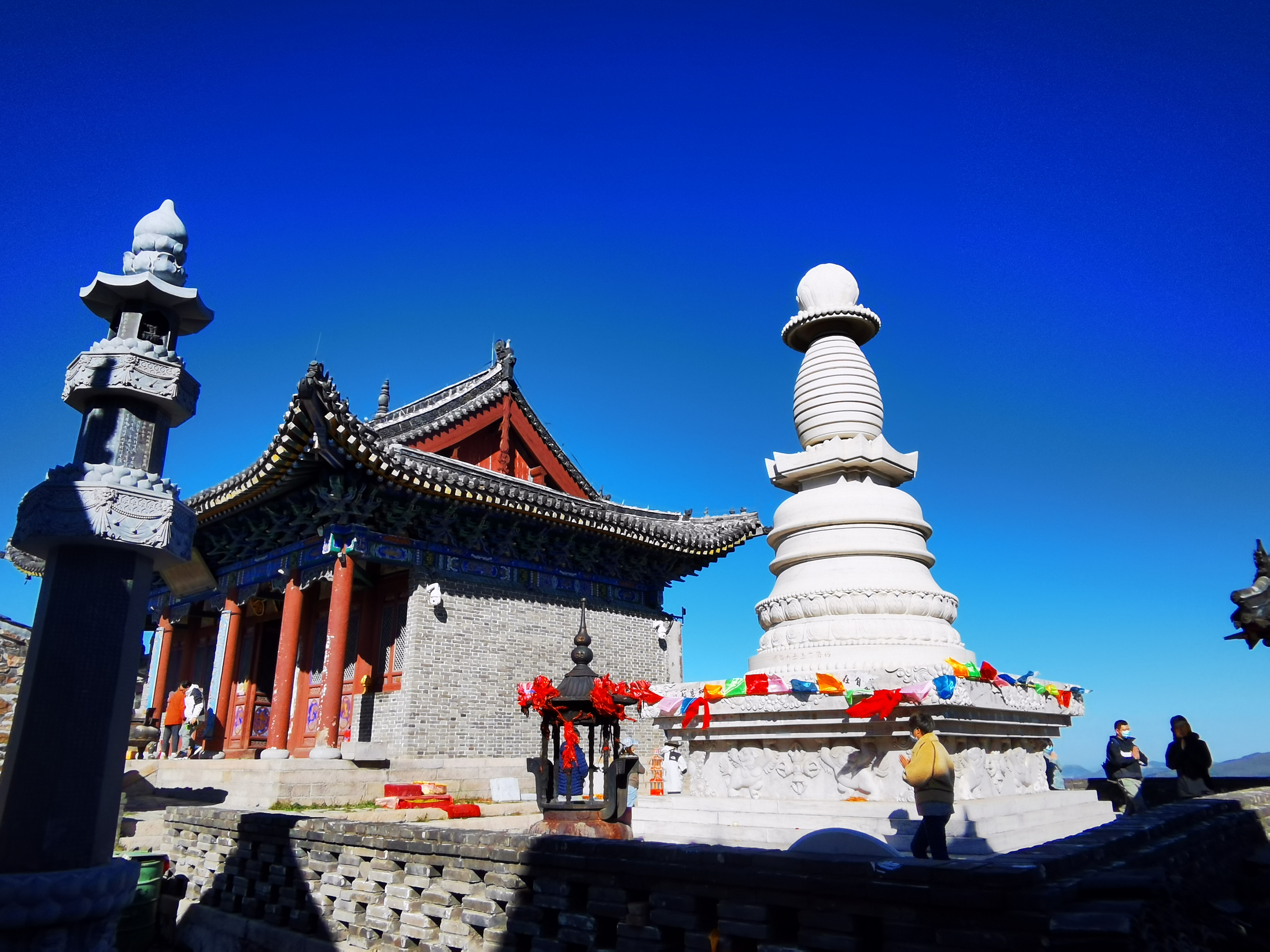 一生必去的7大名山，很多人一座都没见过，去过两座以上就太牛了