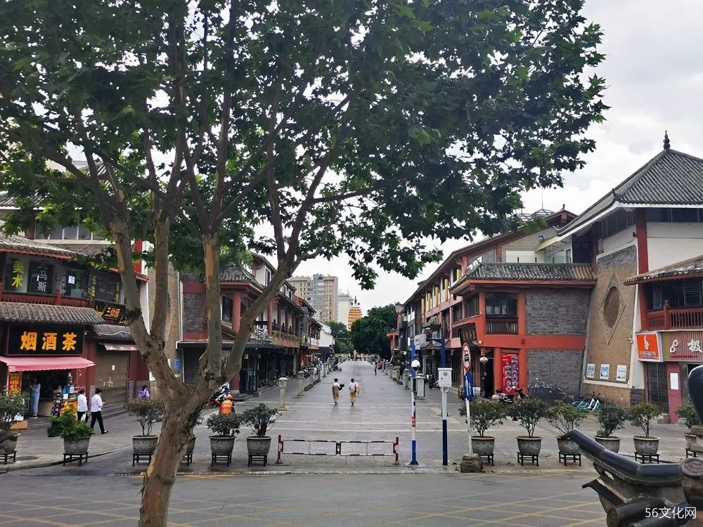 昆明有两座对称的古塔，藏着近千年的秘密