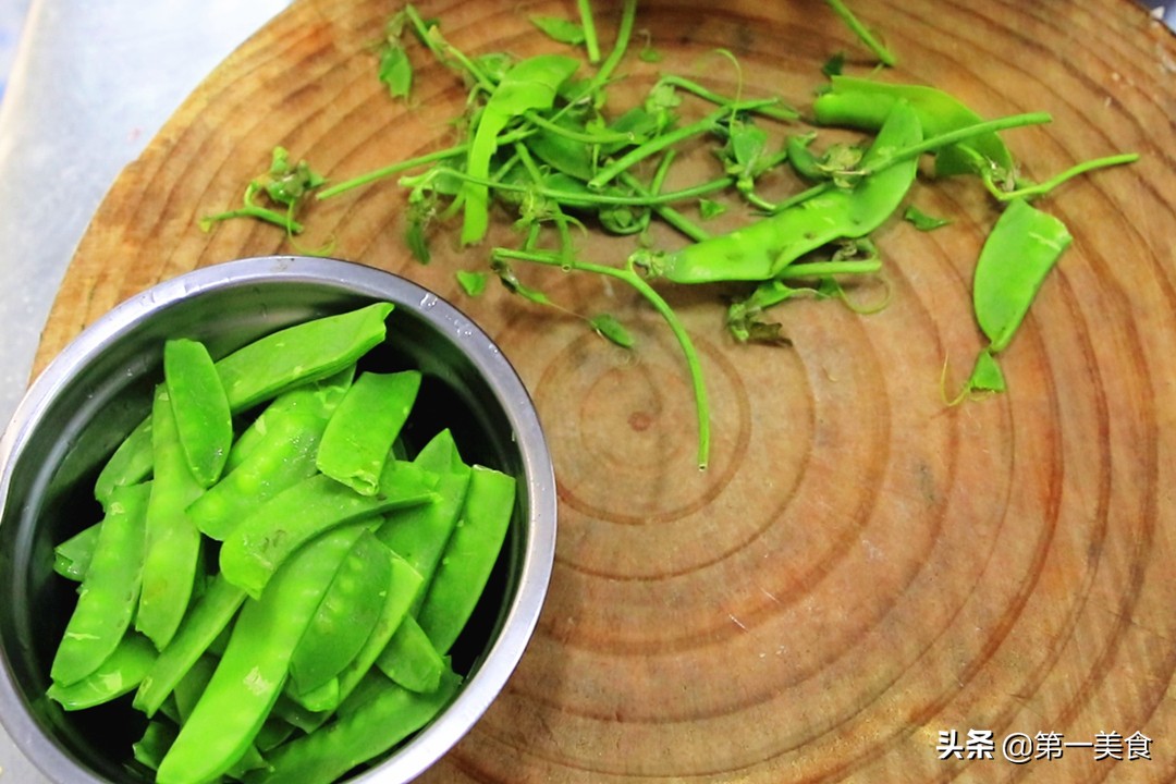 荷兰豆怎么炒好吃又简单,荷兰豆怎么炒好吃又简单的做法