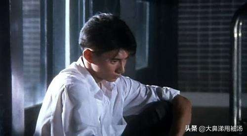 童年回忆杀：90年代校园/军旅/警匪电影，四小天王颜值巅峰时期