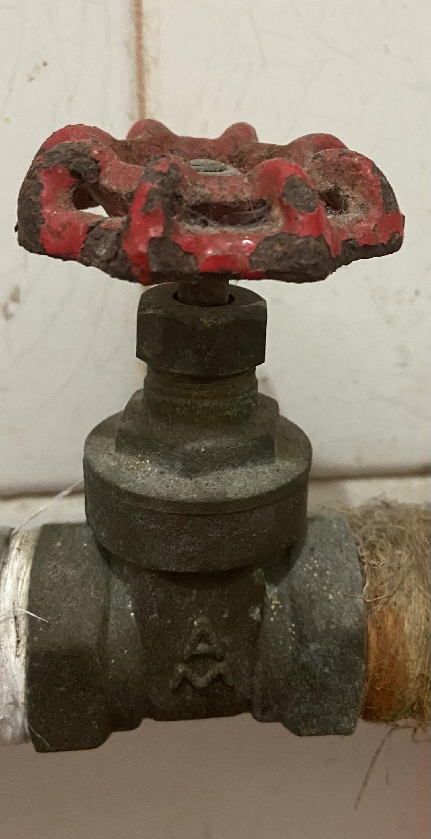 水龙头的更换（您的方法操作，正确了吗？）??