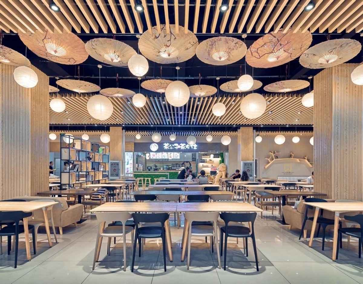 揭秘国内“饭最好吃”大学：坐拥11个食堂，装潢高级，鲍鱼、龙虾免费吃！