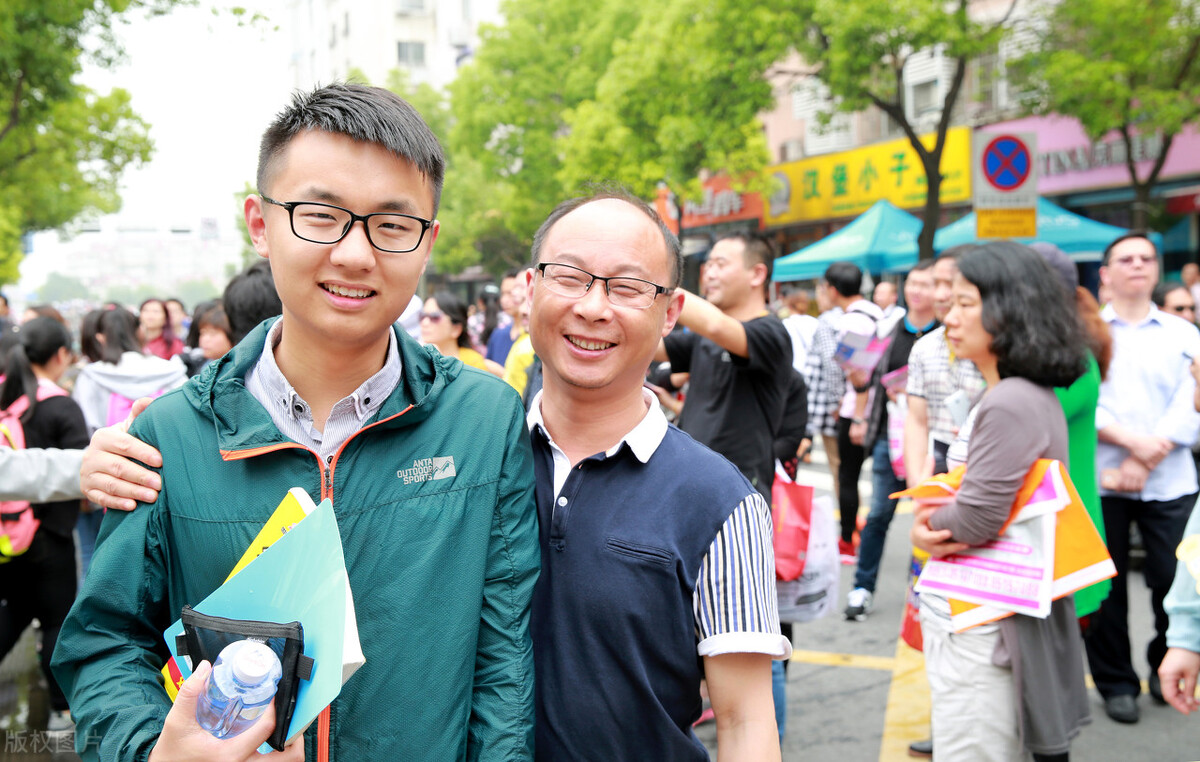 2022年高考有“新规”，增加一个报名条件，家长大力支持